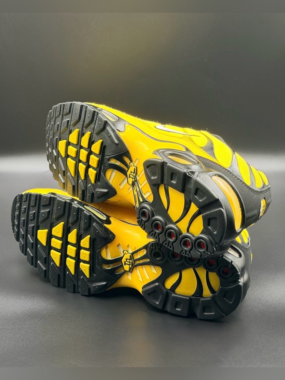 Nike Air Max Plus 'Frequency Pack' - Picture 9 of 11